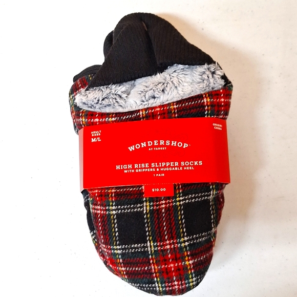 NEW! Adult Tartan Plaid Fleece Slipper Socks with Huggable Heel & Grippers - Picture 2 of 8